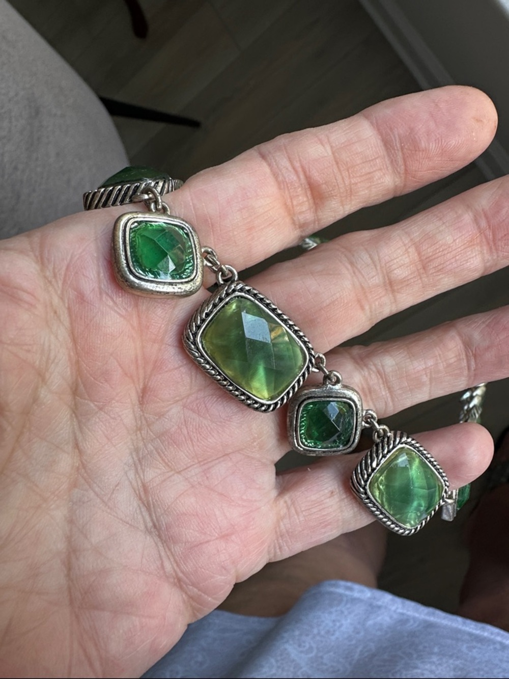 18 Inch Napier Elegant Green Stone & Silver Necklace